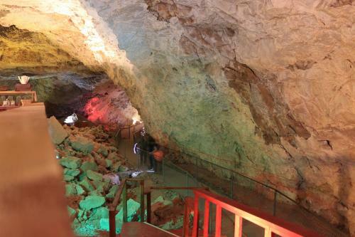 Posada Grand Canyon Caverns Inn