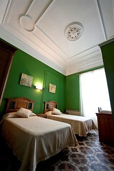 Hostal Girona