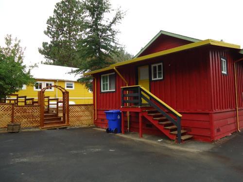 Hostal Yosemite International Hostel