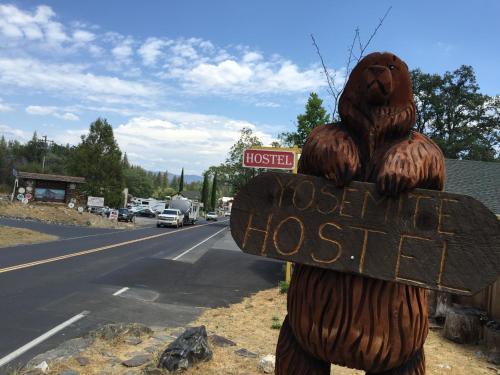Hostal Yosemite International Hostel