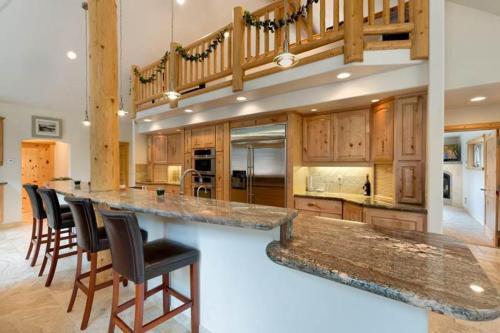 Lodgepole Pine Chalet