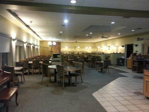 Hotel Caledonia Motor Inn