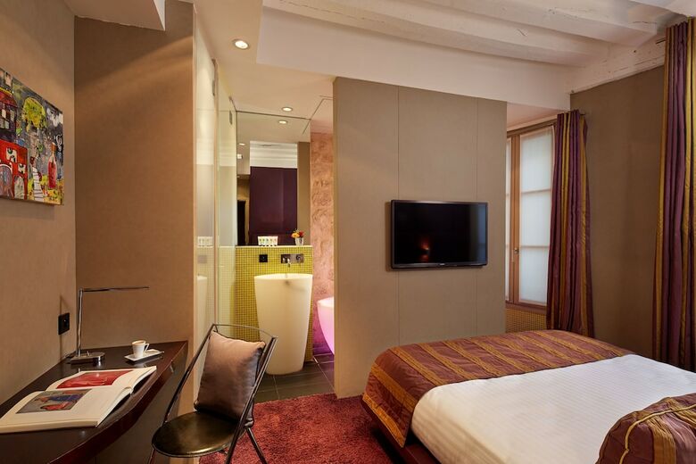 Hotel De Notre Dame