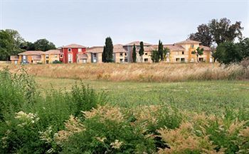 Hotel Park & Suites Vilage Saint Simon