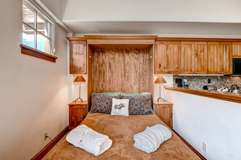 Hotel Elkhorn Lodge