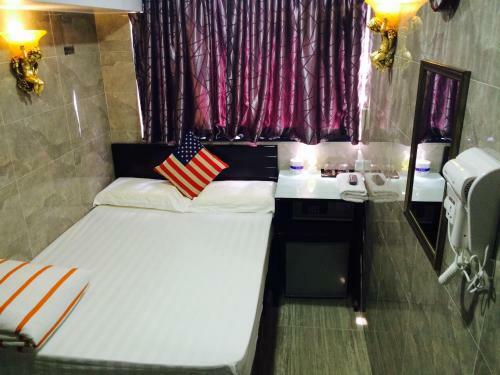 Hostal Modern Hotel