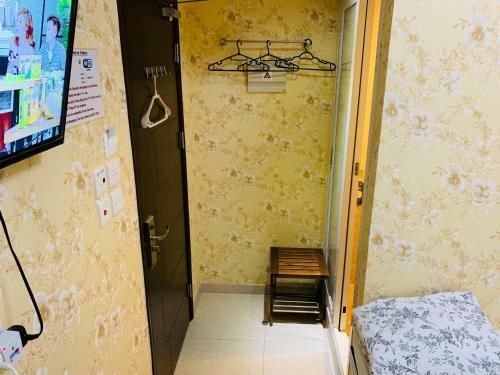 Hostal Modern Hotel