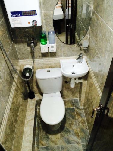 Hostal Modern Hotel