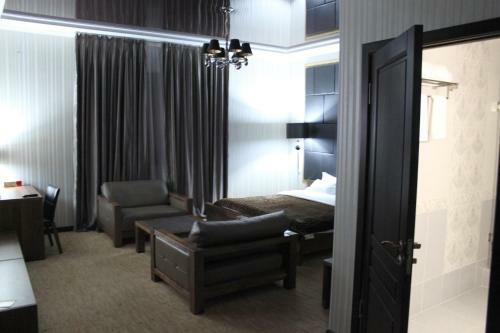 Astor Hotel