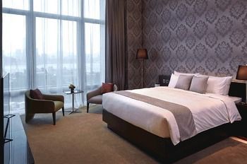 Gloucester Hotel