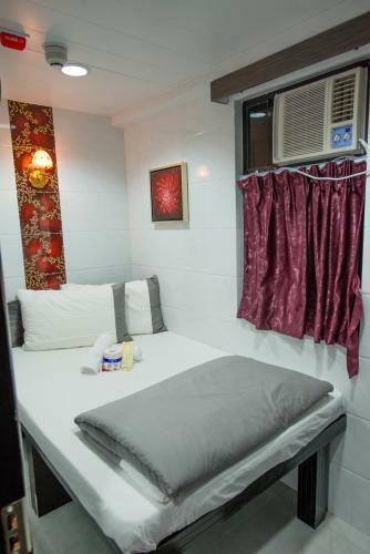 Hostal Canada Hotel