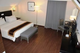Hakaya Plaza Hotel