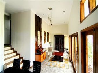De Bukit Dago Villa