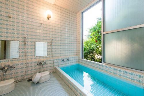 Bed & Breakfast Atami Koro