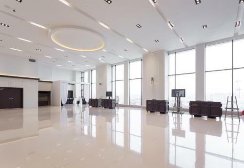 Charis Hotel