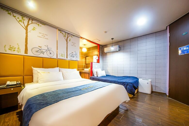 Gunsan W Hotel