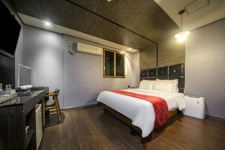 Gunsan W Hotel