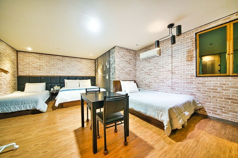 Gunsan W Hotel