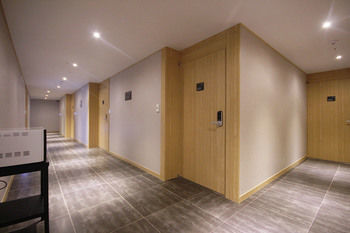 Platinum Hotel