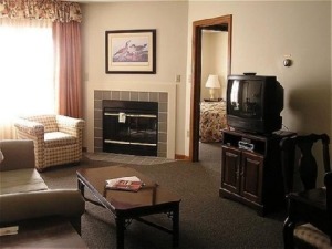 Hotel Centennial Inn Suites