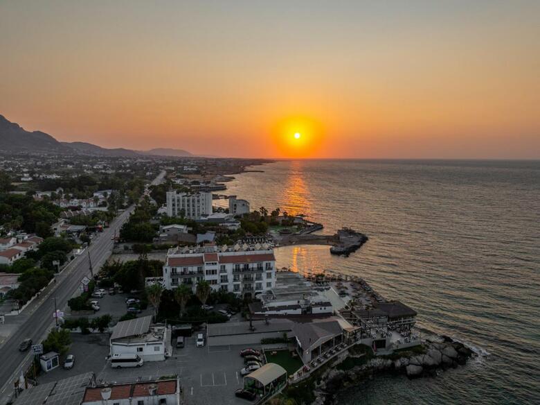 Hotel Manolya