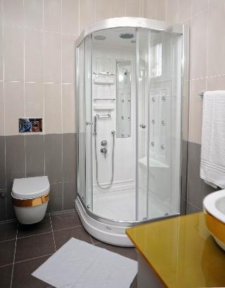 Hotel Riverside Garden Resort