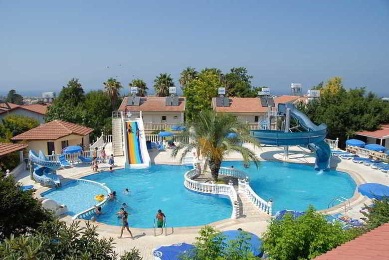 Hotel Riverside Garden Resort