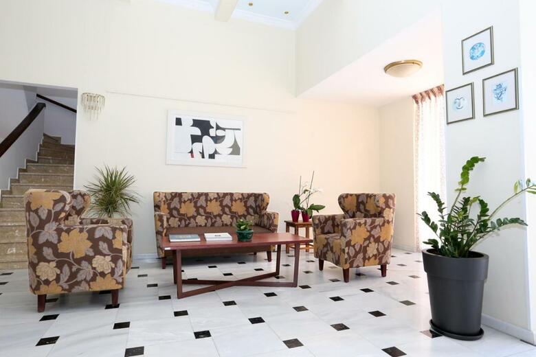 Hotel Danae