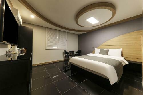 Major Hotel