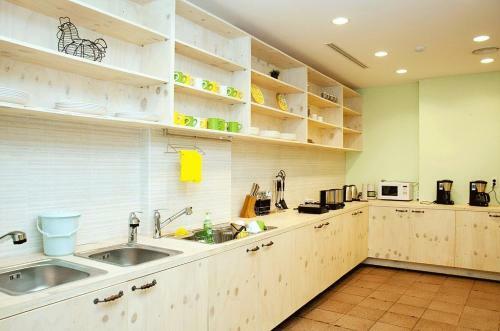 Hostal You&i Guesthouse