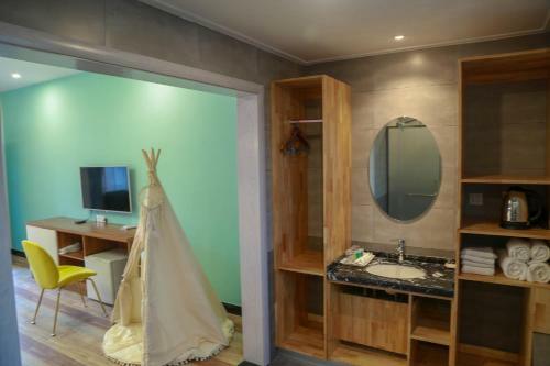Hotel No. 3 Jinhai
