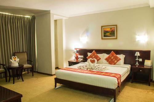 Green Leaf Hotel