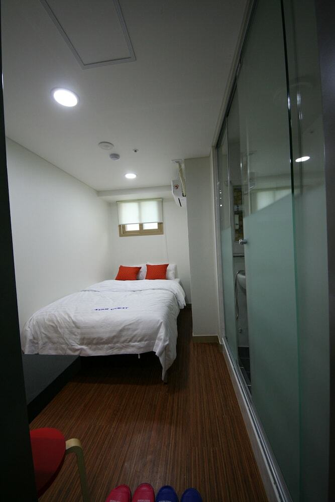 Hostal Star Guest Oneroomtel