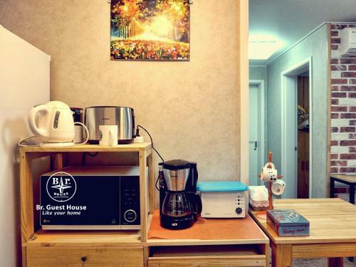 Hostal Br. Guesthouse Hongdae