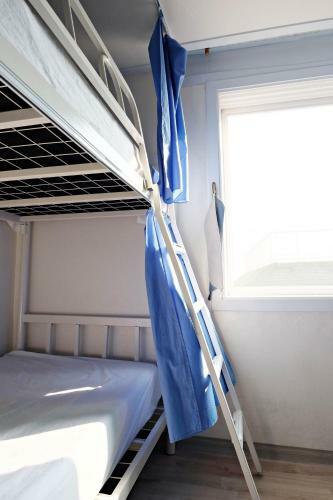 Hostal Yacht Guesthouse