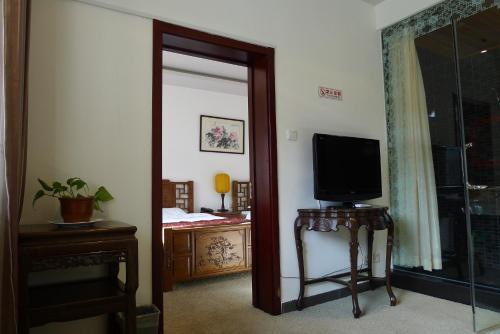 Posada Ming Courtyard