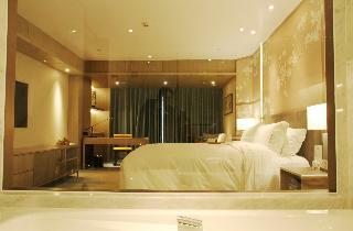The Lakeview Hotel