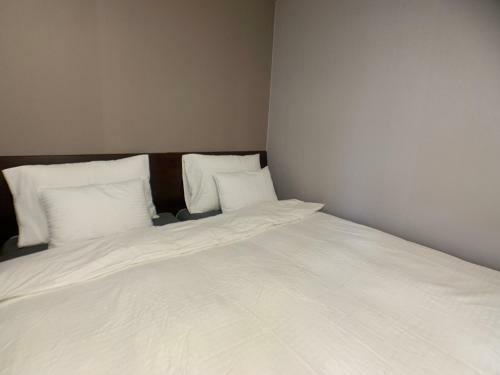 Hostal J-honor Guesthouse