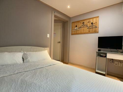 Hostal J-honor Guesthouse