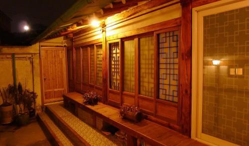 Hostal Hanok Guesthouse 201