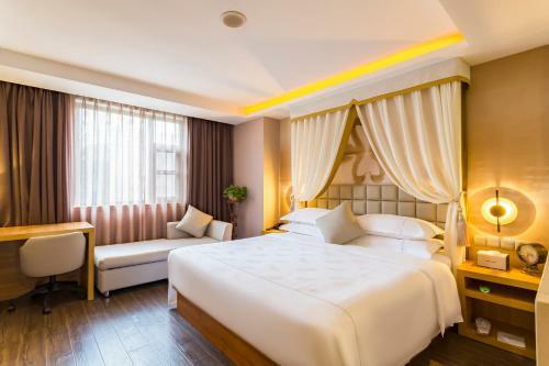 Beijing Red Hotel