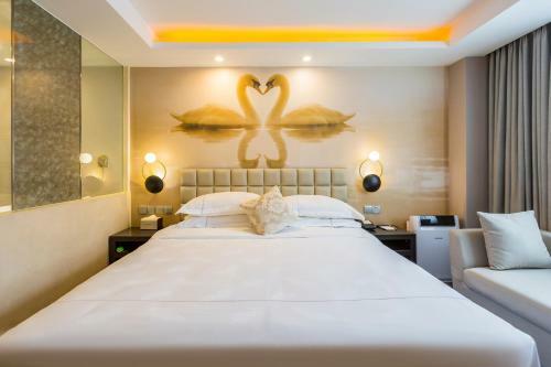 Beijing Red Hotel