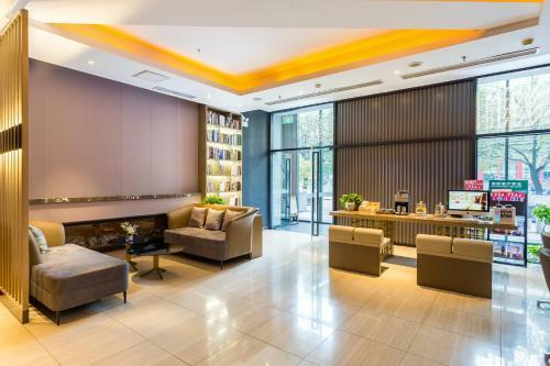 Beijing Red Hotel