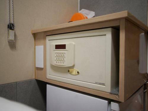 Hostal D.h Sinchon Guesthouse