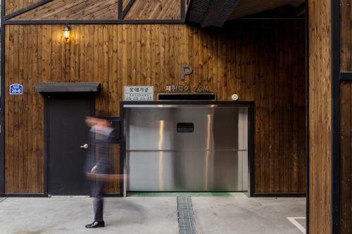 Aparthotel D7 Suites