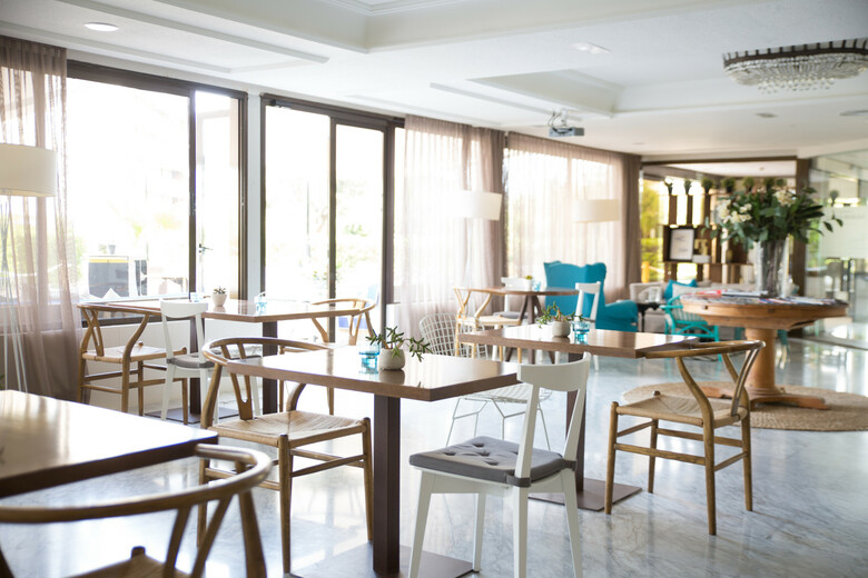 Hotel Almirante