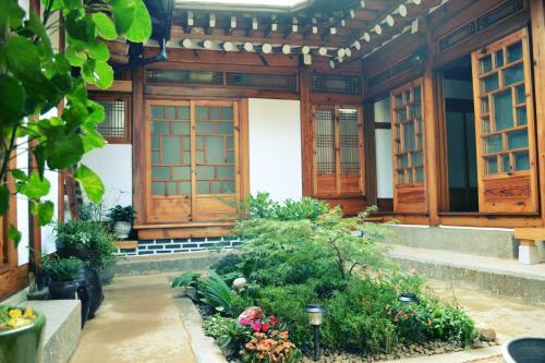 Hostal Mumum Guesthouse