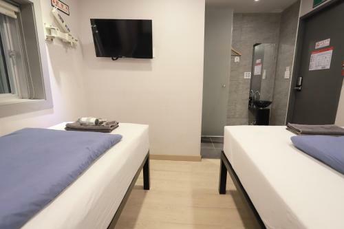 Seoul N Hostel