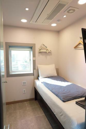 Seoul N Hostel