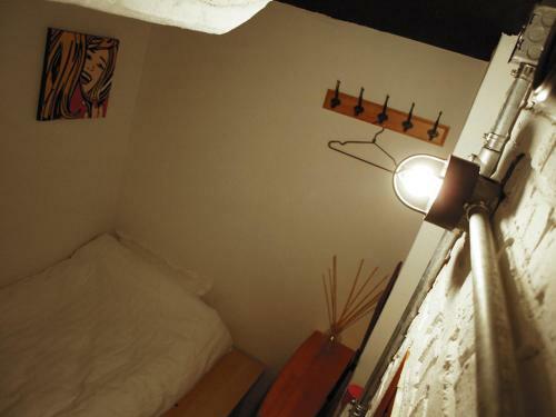Hostal Twotwo House